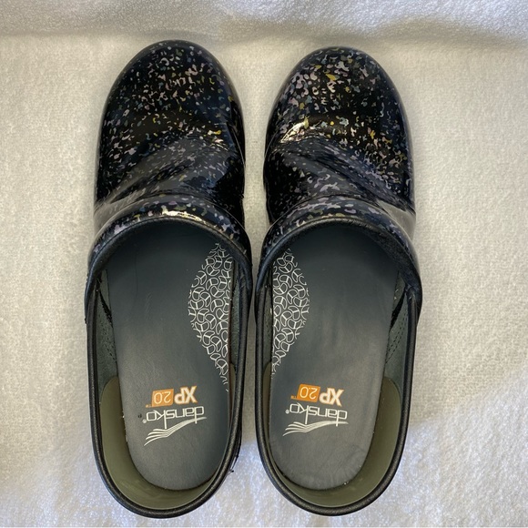 Dansko XP 2.0 Black Splatter Patent Leather Size 41 Women’s Clog Work Shoe - Picture 7 of 16